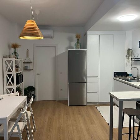 Apartamento Turistico Damajuana Parking Free Еспартинас Екстериор снимка