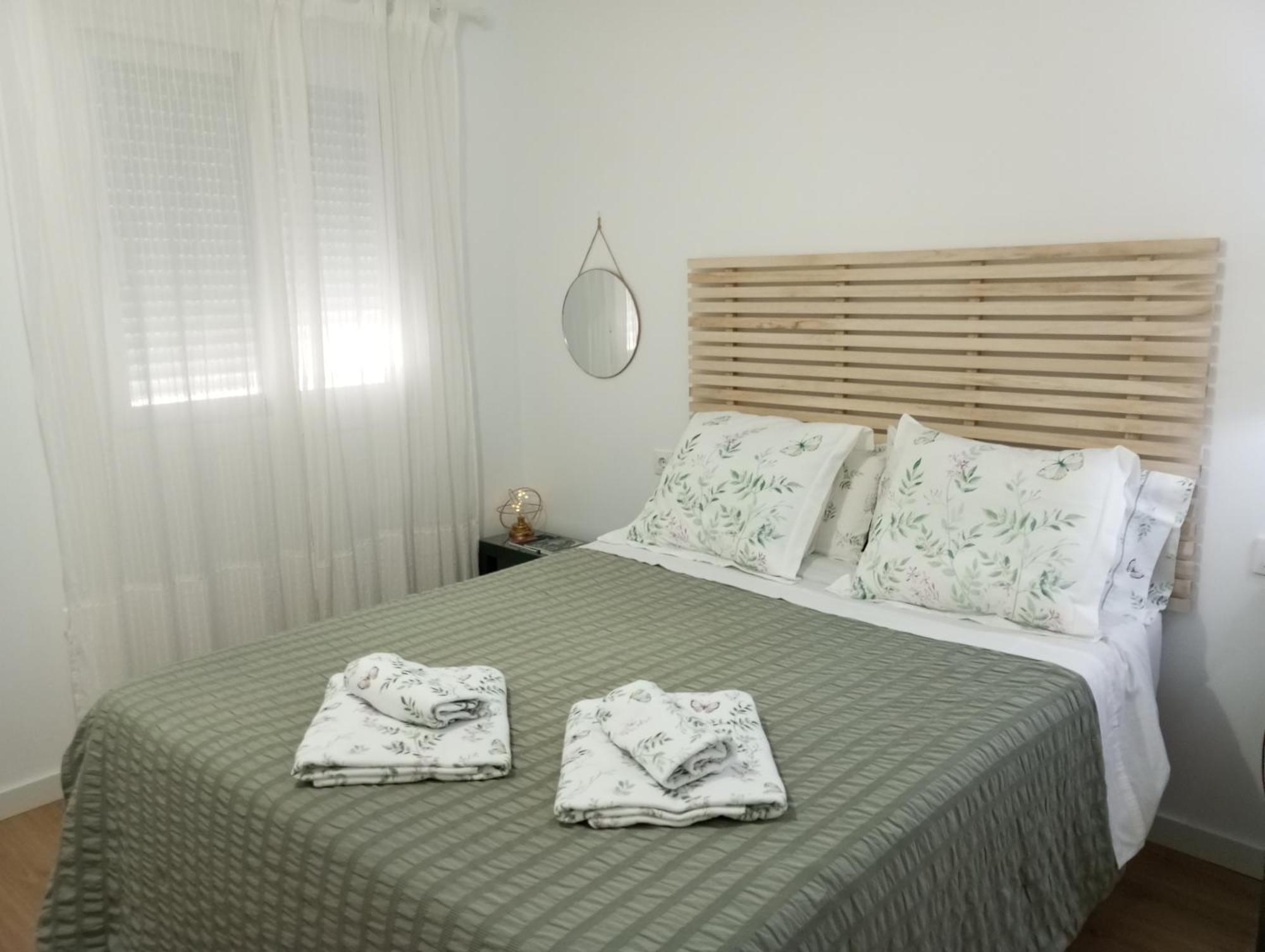 Apartamento Turistico Damajuana Parking Free Еспартинас Екстериор снимка
