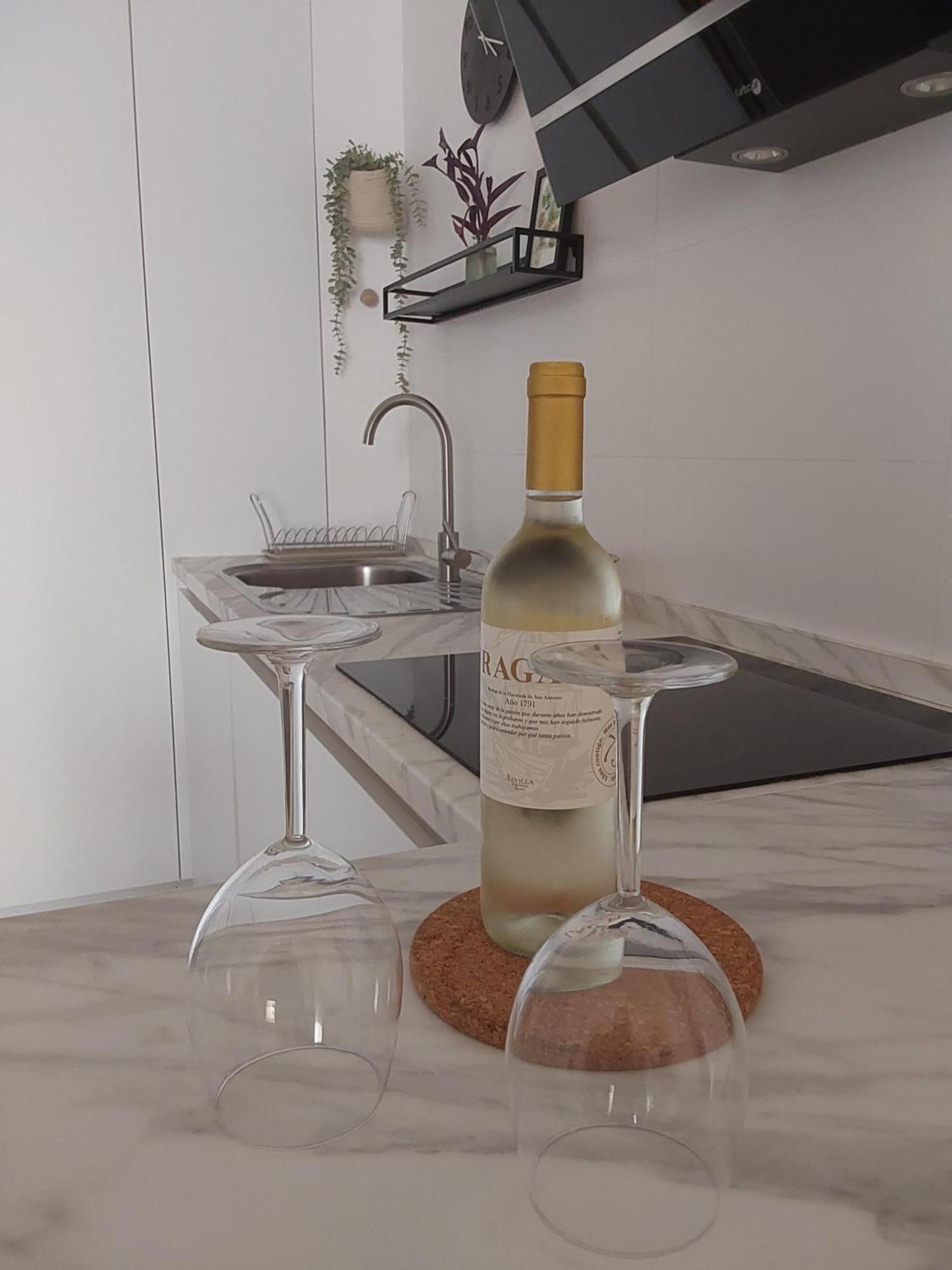 Apartamento Turistico Damajuana Parking Free Еспартинас Екстериор снимка