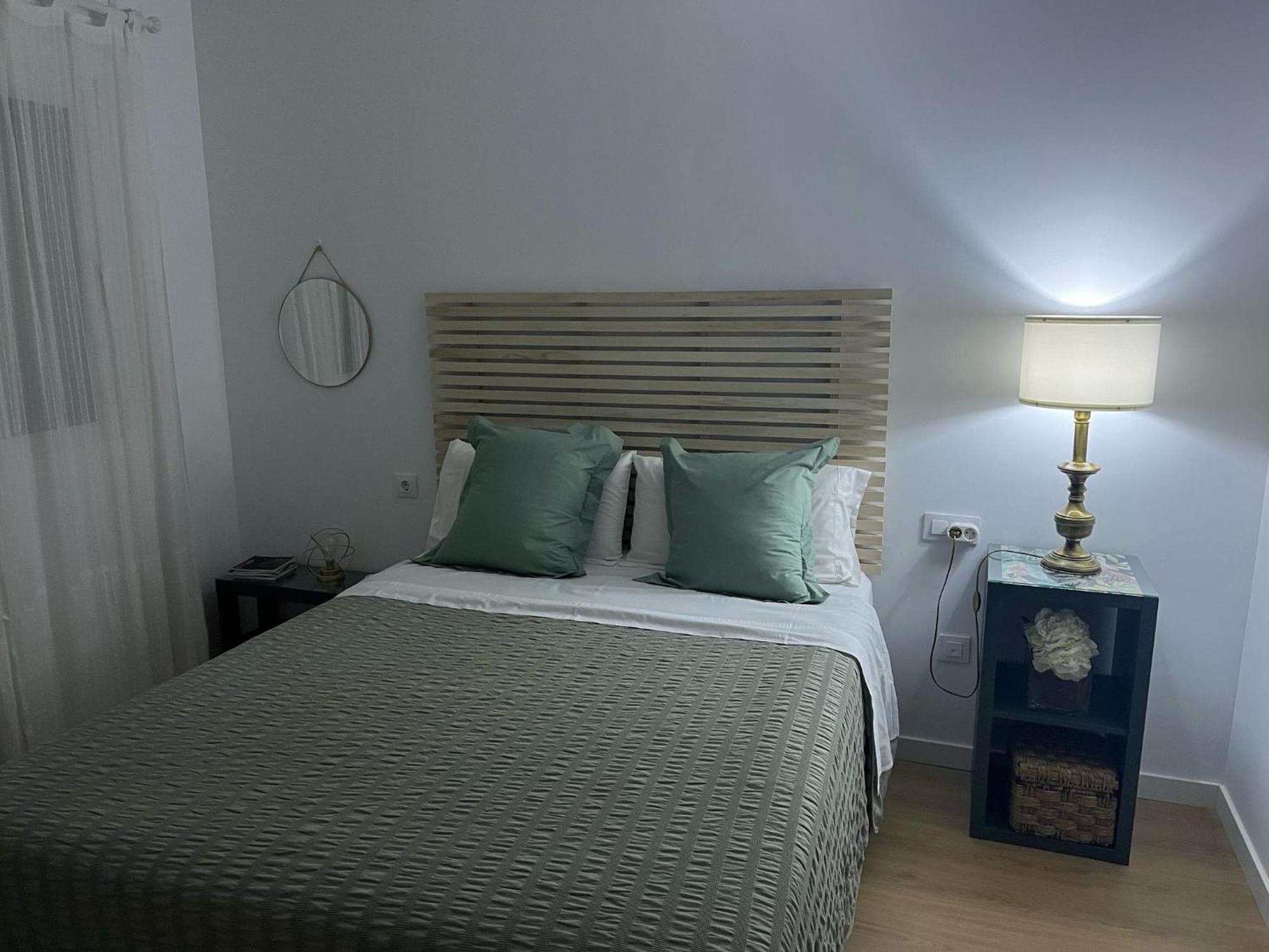 Apartamento Turistico Damajuana Parking Free Еспартинас Екстериор снимка